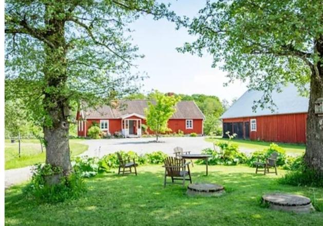 Bed and Breakfast Kontakta Liselotte Abel Vessigebro Exterior foto